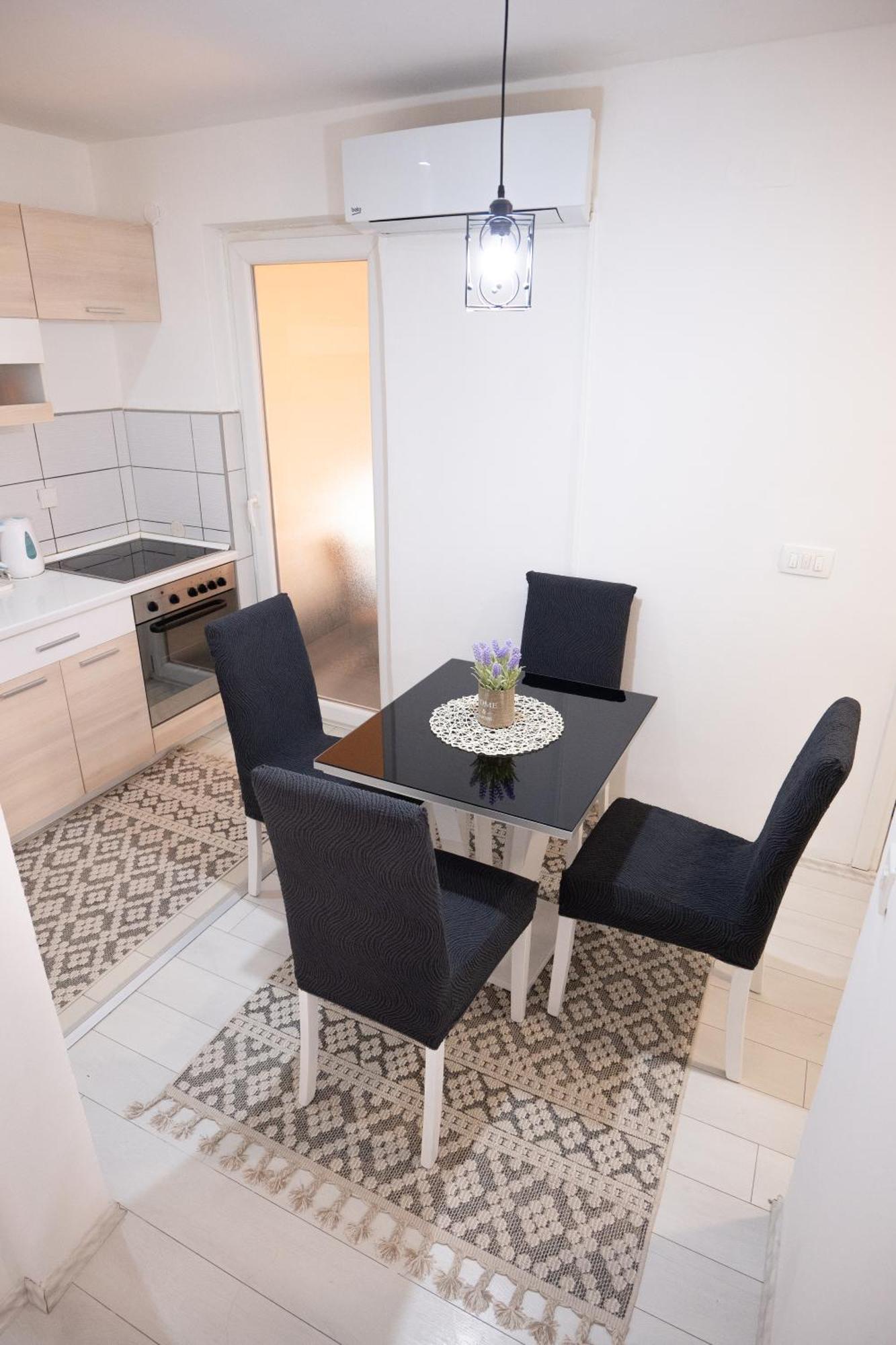 Grandeur Home Apartment Mostar - Free Parking Eksteriør bilde